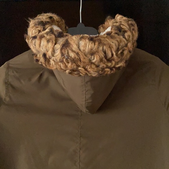 HOODED WINTER JACKET SHERPA LINED - Picture 4 of 11